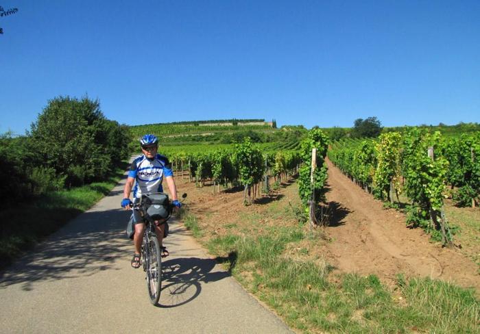 Cycling tours in the French countryside